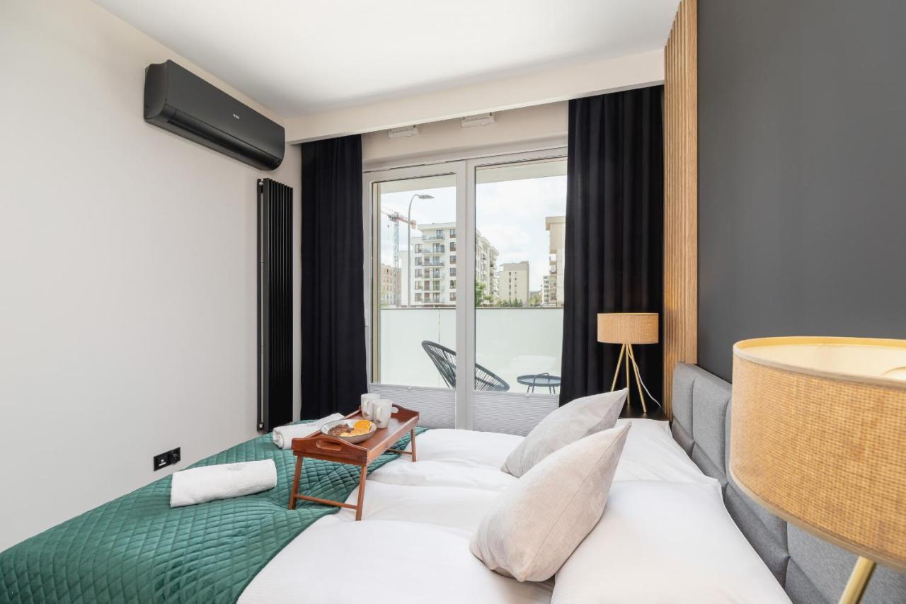 Solaris Park Apartment Tauron Arena By Renters Prestige Krasków Exterior foto