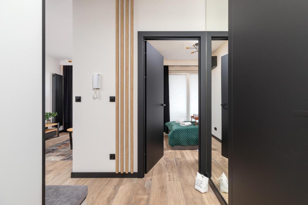 Solaris Park Apartment Tauron Arena By Renters Prestige Krasków Exterior foto